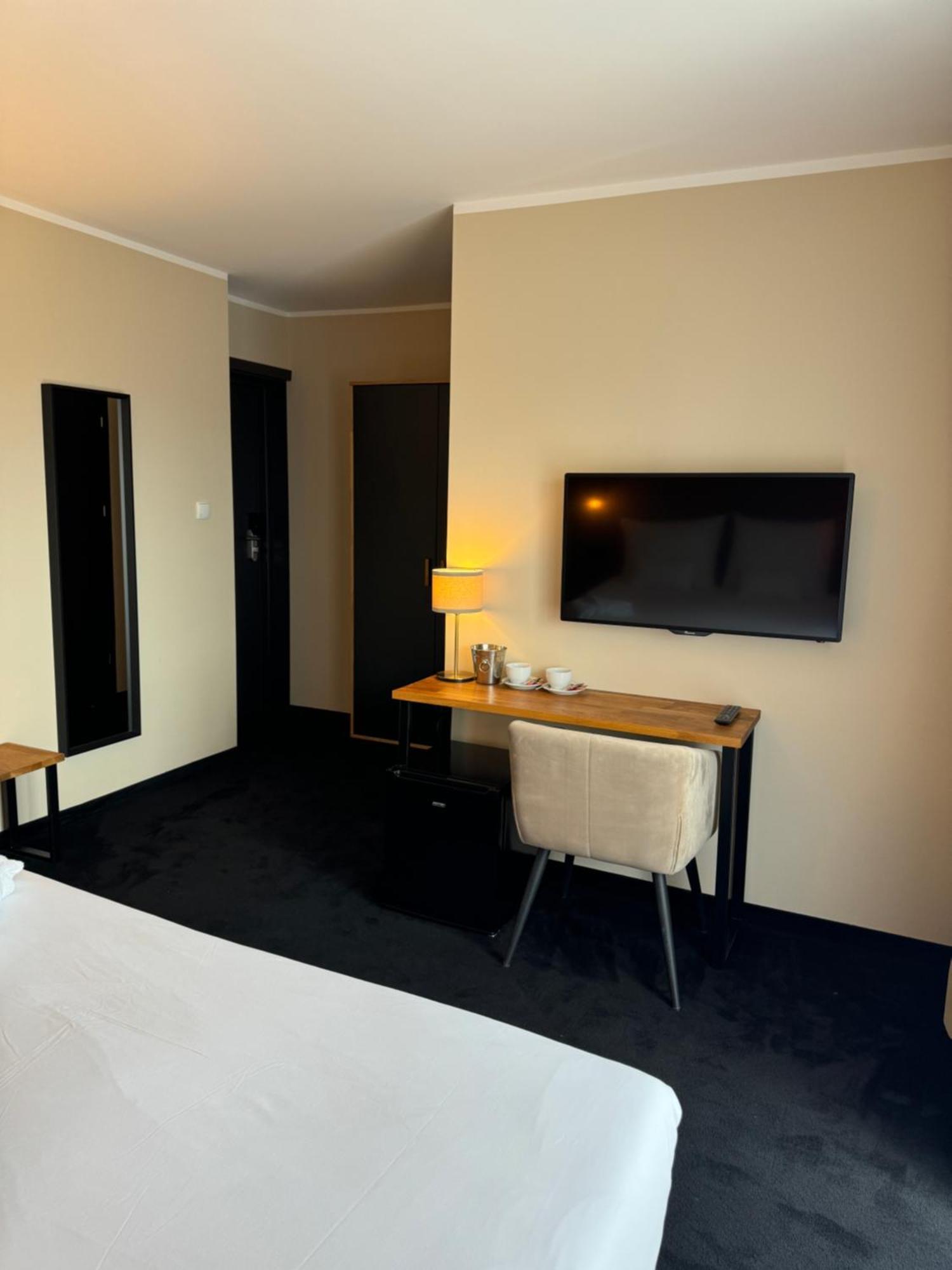 Amber Blue Wellness & Spa (Adults Only) Карвиа Экстерьер фото